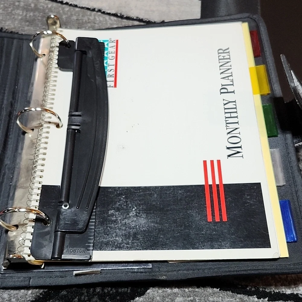 VINTAGE MEAD FIVE STAR BLACK TRAPPER KEEPER & ACCESSORIES & PEN GEAR BINDER PRF